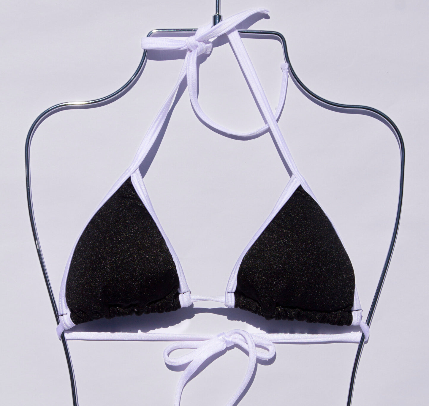 ISLA BIKINI TOP - BLACK AND WHITE