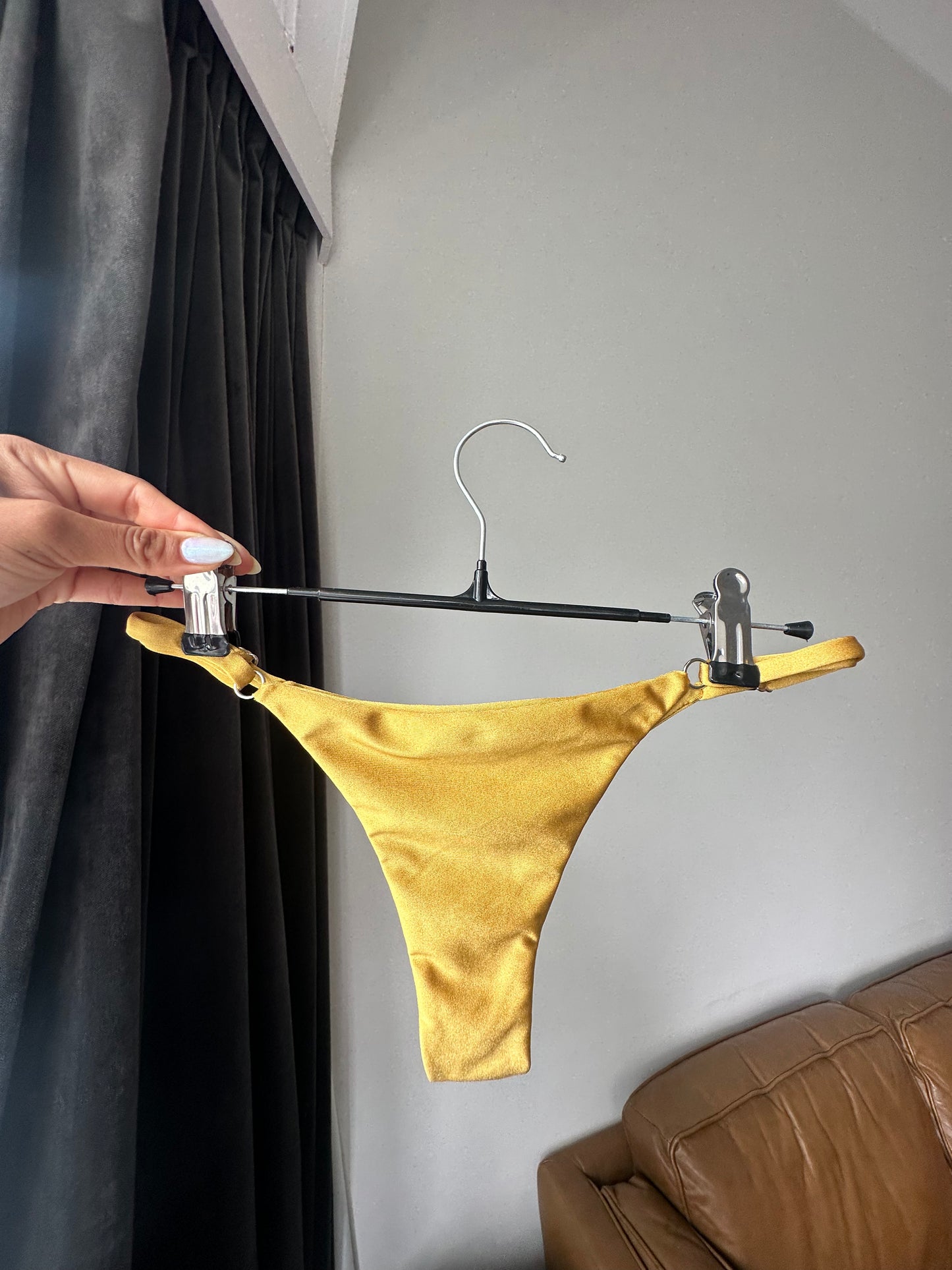 GLORIA BIKINI BOTTOM - GOLDEN