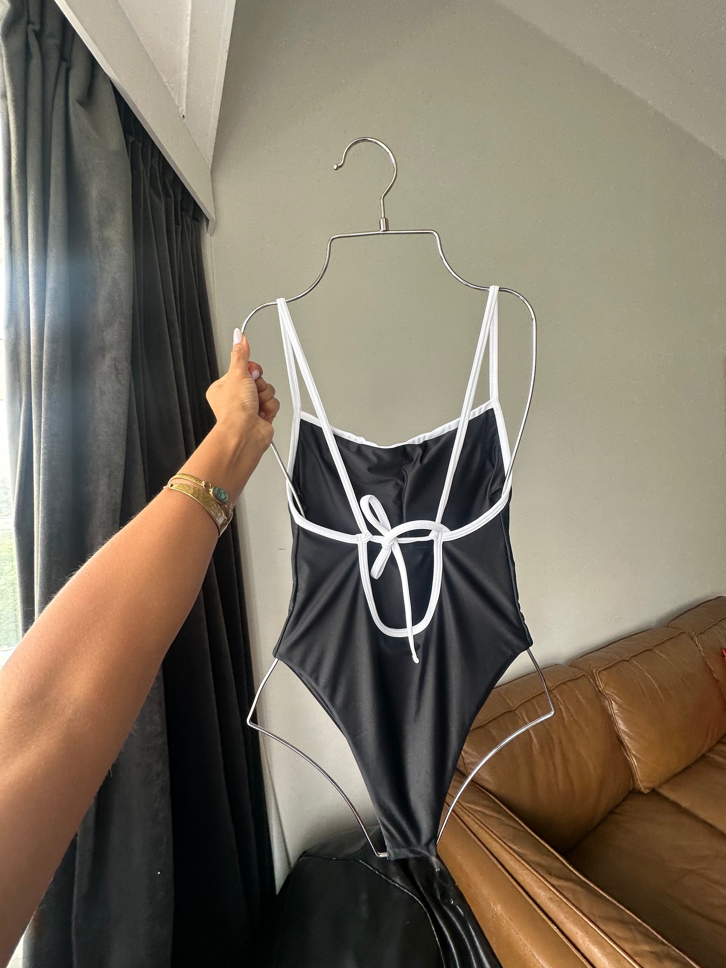 ALEJANDRA ONE PIECE BIKINI - BLACK AND WHITE